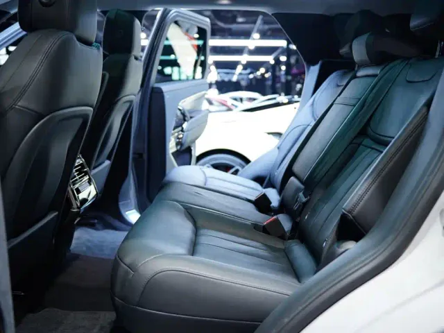 Land Rover Range Rover Sport — Фото автомобиля 20