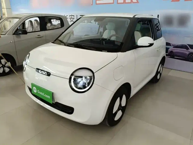 Фотография автомобиля — Changan Lumin