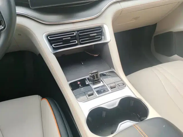 BYD Song PLUS — Фото автомобиля 16