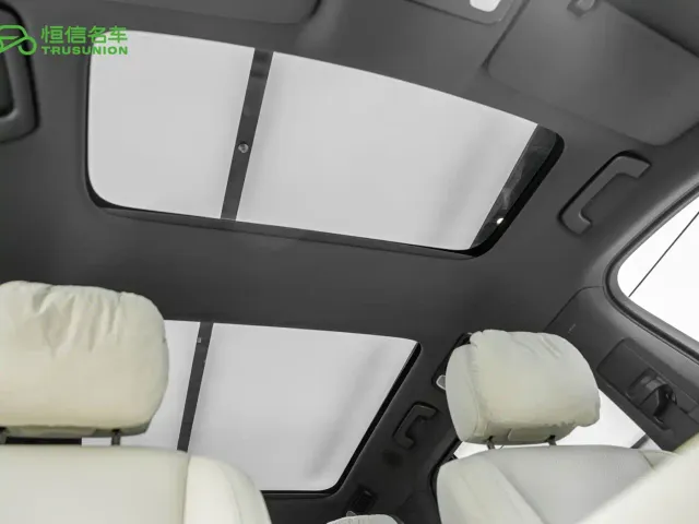 Li Auto L8 — Фото автомобиля 19