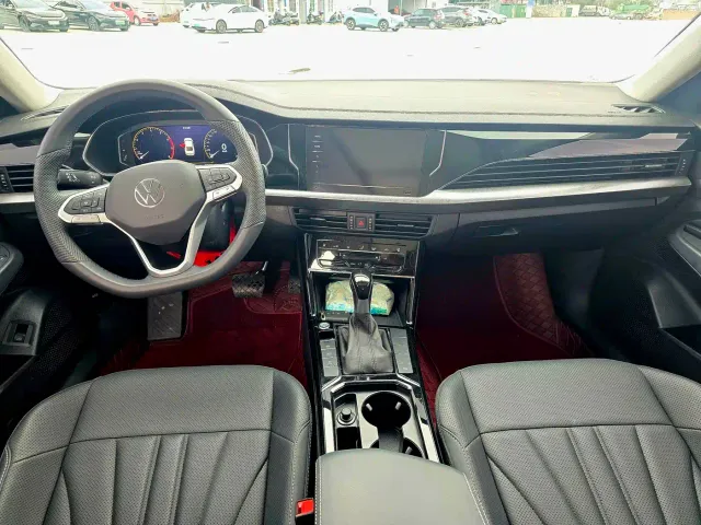Volkswagen Passat — Фото автомобиля 9
