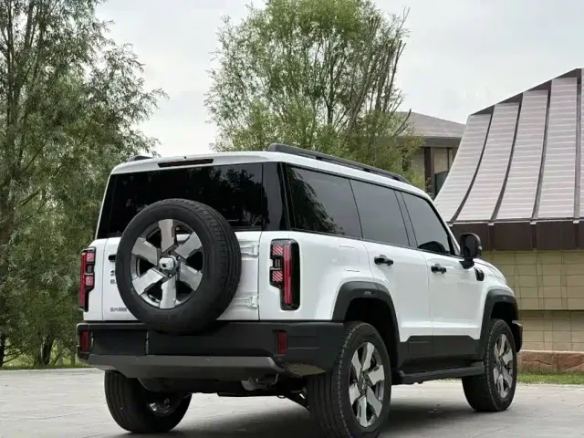 BAIC ORV Beijing Off-Road BJ40 Range Extender — Фото автомобиля 5