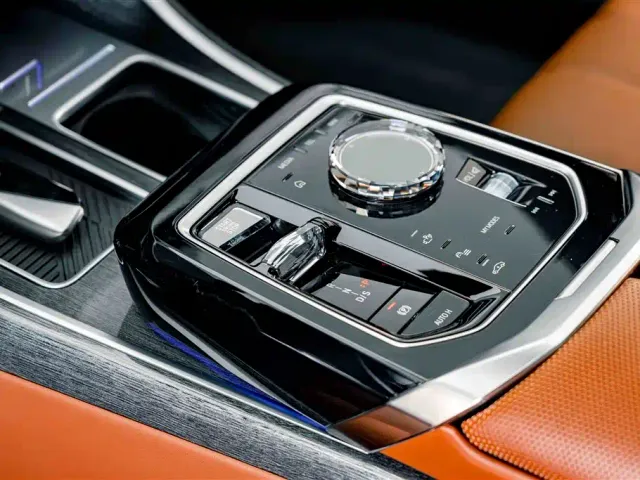 BMW 7 Series — Фото автомобиля 18