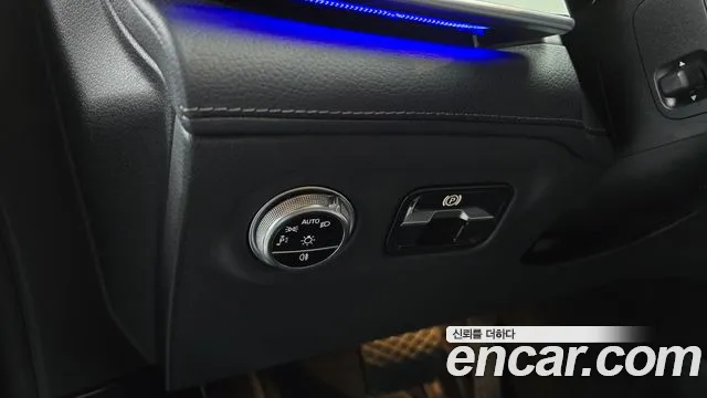 Mercedes-Benz EQS — Фото автомобиля 23