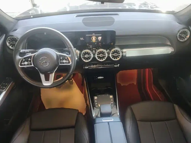 Mercedes-Benz GLB-Class — Фото автомобиля 5