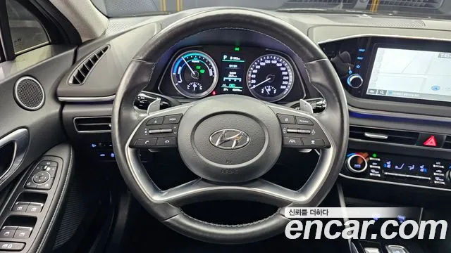 Hyundai Sonata — Фото автомобиля 13