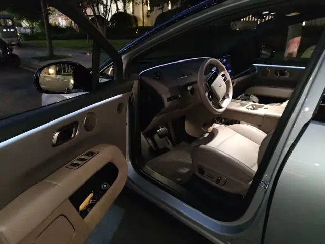 Li Auto i6 — Фото автомобиля 12