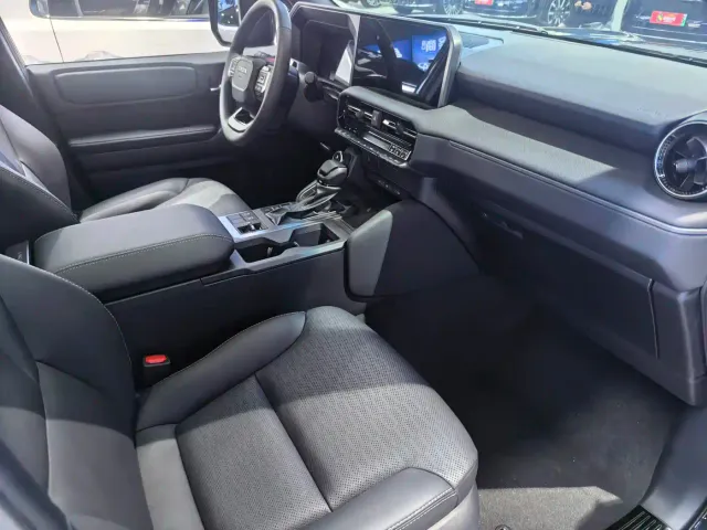Toyota Prado — Фото автомобиля 5