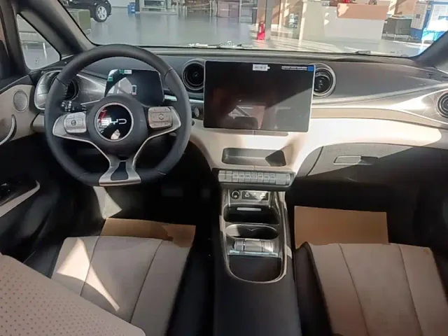 BYD Dolphin — Фото автомобиля 9
