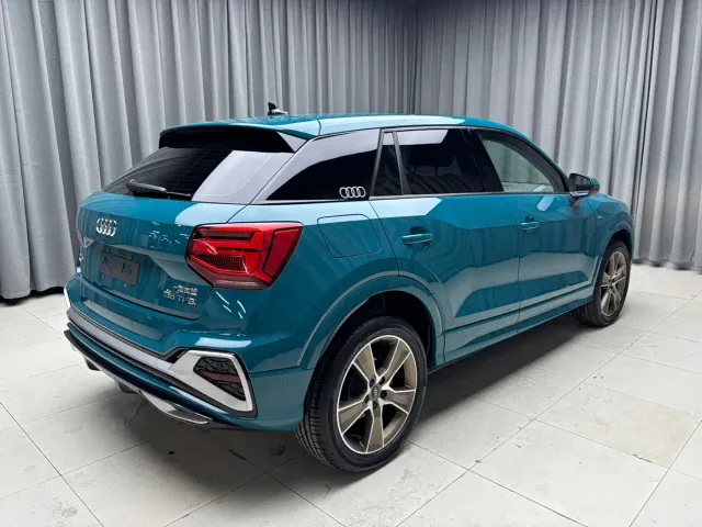 Audi Q2L — Фото автомобиля 7