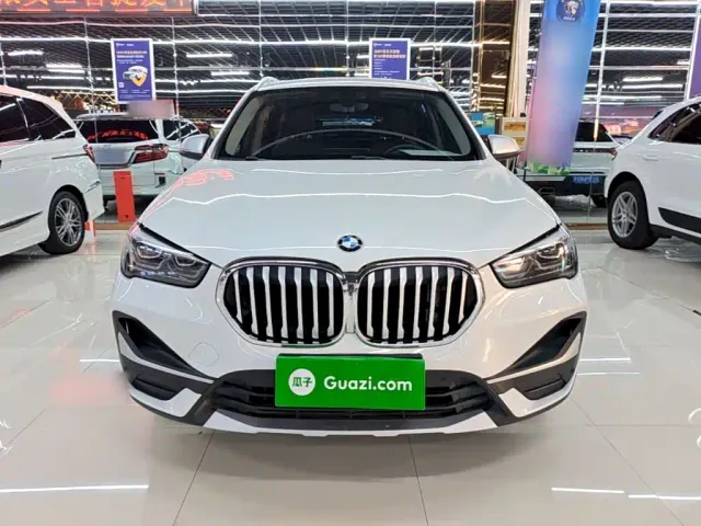 BMW X1 — Фото автомобиля 2