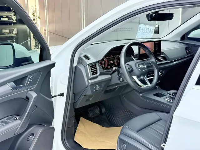 Audi Q5L — Фото автомобиля 4