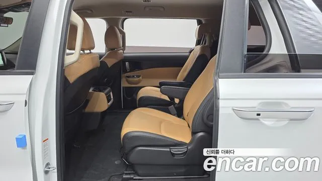 Kia Canival Carnival 4 поколение Дизель 9 мест Prestige — Фото автомобиля 12