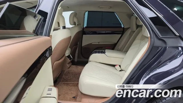 Hyundai Grandeur GN7 — Фото автомобиля 18