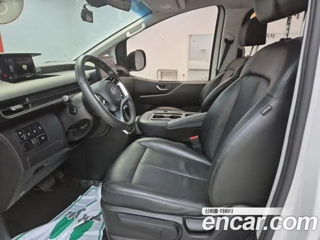 Hyundai Staria — Фото автомобиля 11
