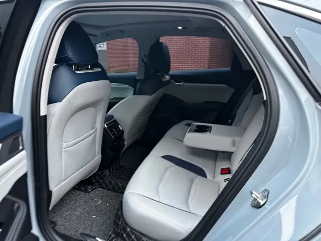 Geely Xingrui — Фото автомобиля 5