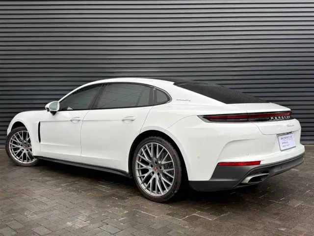 Porsche Panamera — Фото автомобиля 3
