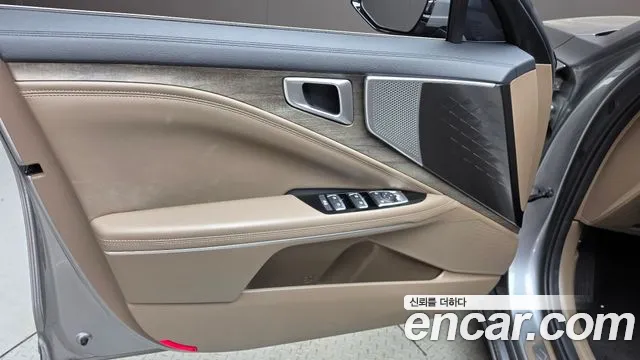 Kia K8 Hybrid — Фото автомобиля 13