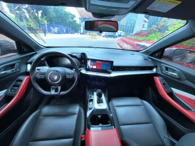 MG MG5 2021 300TGI DCT Youth Luxury Premium Edition — Фото автомобиля 5