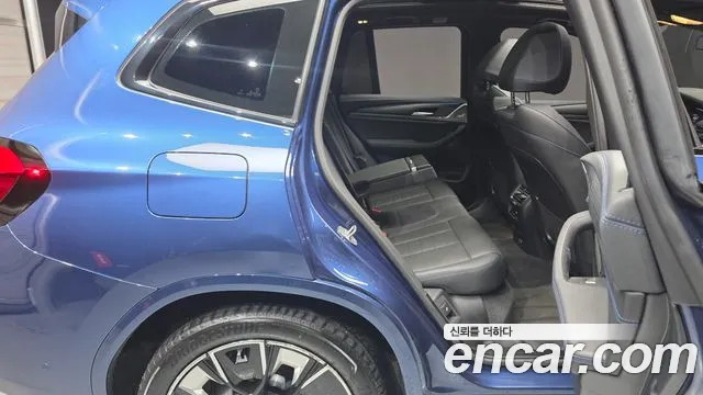 BMW iX3 G08 (2020–2024) — Фото автомобиля 17