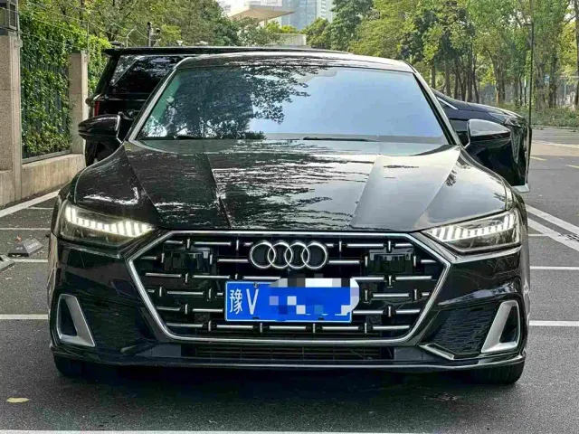 Audi A7L — Фото автомобиля 3