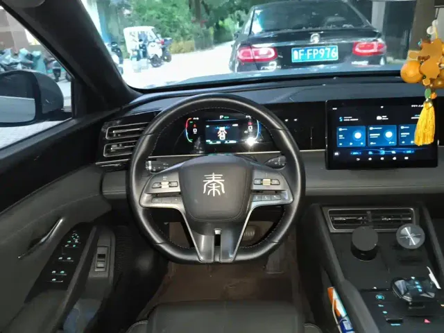 BYD Qin L — Фото автомобиля 11