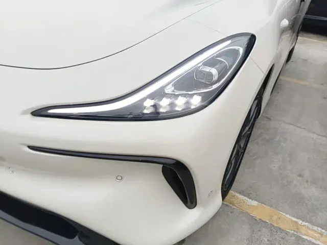 IM Motors LS6 — Фото автомобиля 23