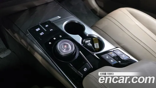 Kia K8 — Фото автомобиля 8
