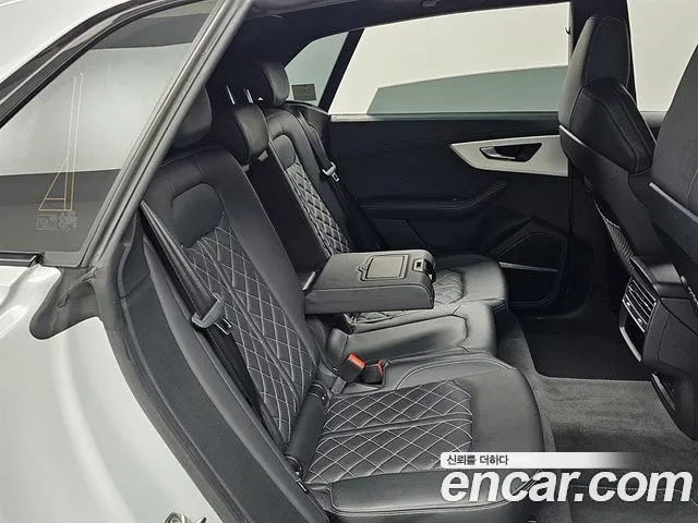 Audi Q8 50 TDI quattro Premium — Фото автомобиля 12