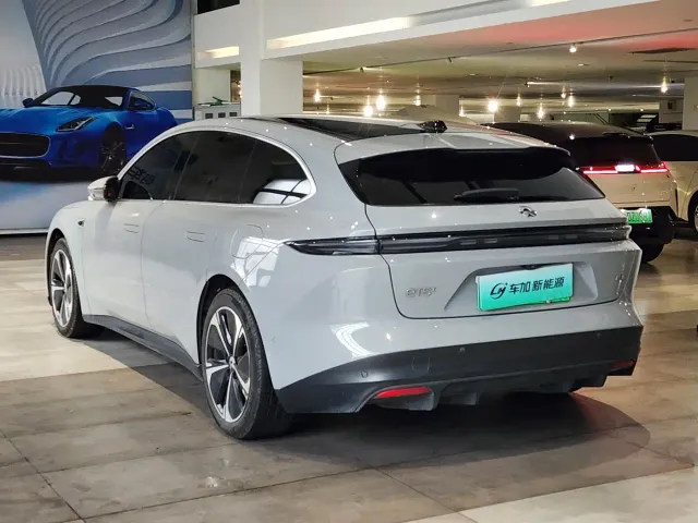 Nio ET5 Touring — Фото автомобиля 9