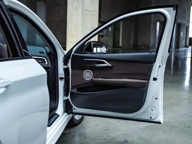 BMW 1 Series — Фото автомобиля 10