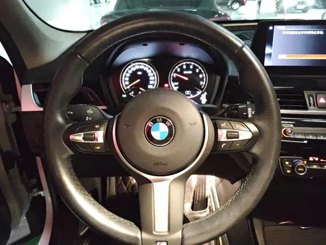 BMW X1 — Фото автомобиля 15