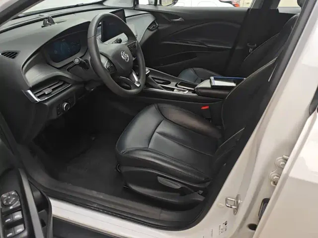Buick Velite 6 — Фото автомобиля 14