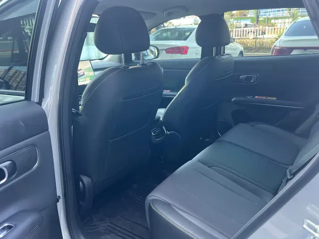 Changan Qiyuan Q05 — Фото автомобиля 10