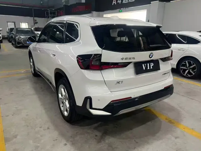 BMW X1 — Фото автомобиля 7