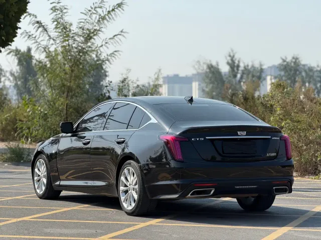 Cadillac CT5 — Фото автомобиля 9