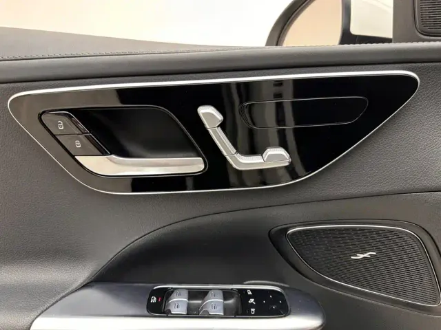 Mercedes-Benz C-Class — Фото автомобиля 15