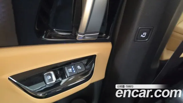 Kia Canival Carnival 4 поколение Бензин 7 мест Signature — Фото автомобиля 16