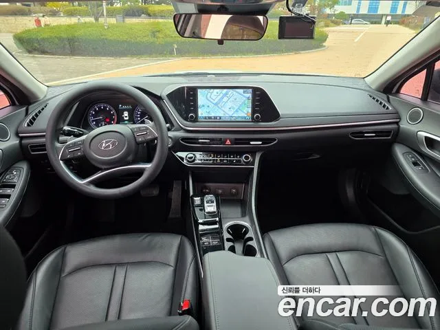 Hyundai Sonata Sonata (DN8) 2.0 LPG(Для проката) — Фото автомобиля 9