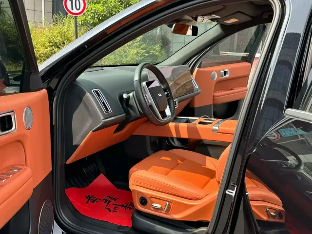 Li Auto L6 — Фото автомобиля 4