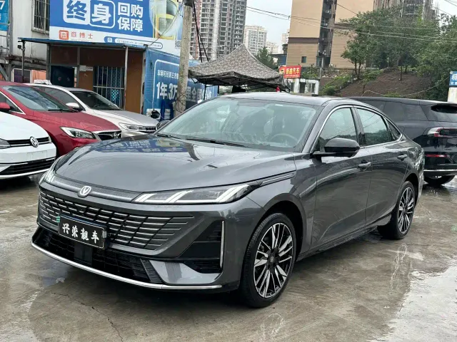 Changan Eado — Фото автомобиля 2