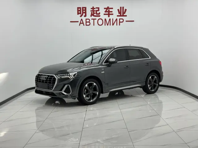 Фотография автомобиля — Audi Q3