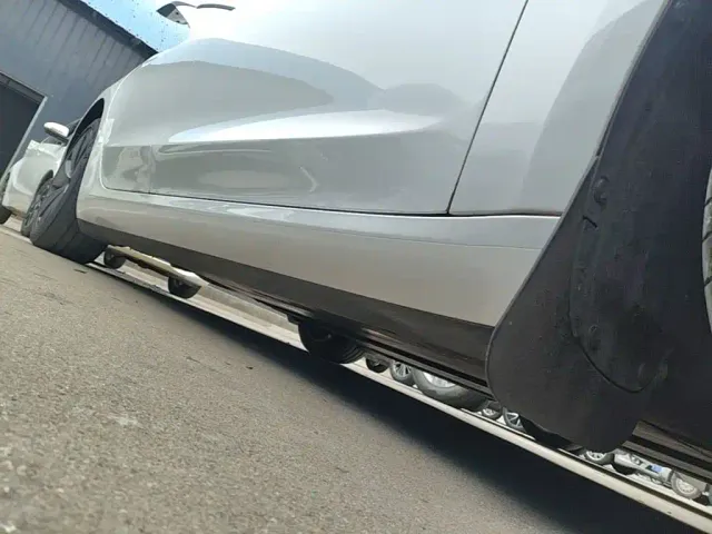 Tesla Model 3 — Фото автомобиля 20