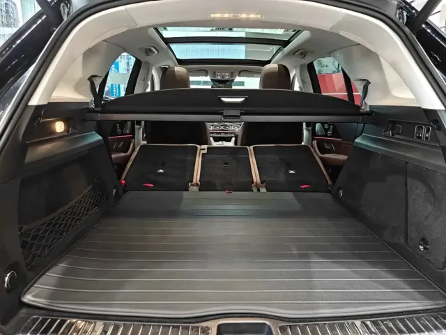 Mercedes-Benz GLE-Class — Фото автомобиля 23