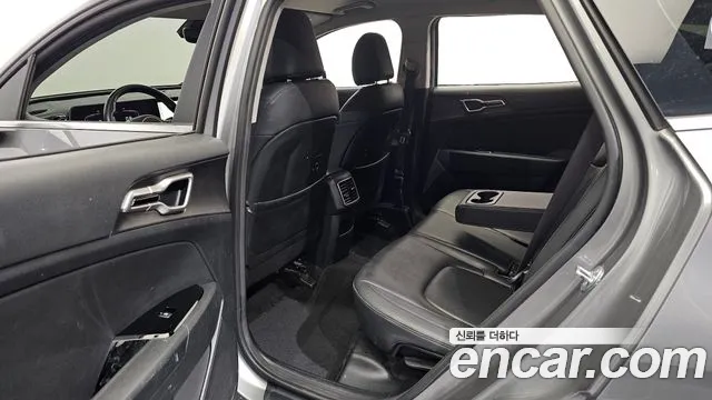 Kia Sportage Sportage 5-е поколение Дизель 2.0 2WD — Фото автомобиля 12