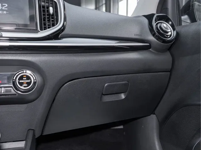 Kia KX1 — Фото автомобиля 17