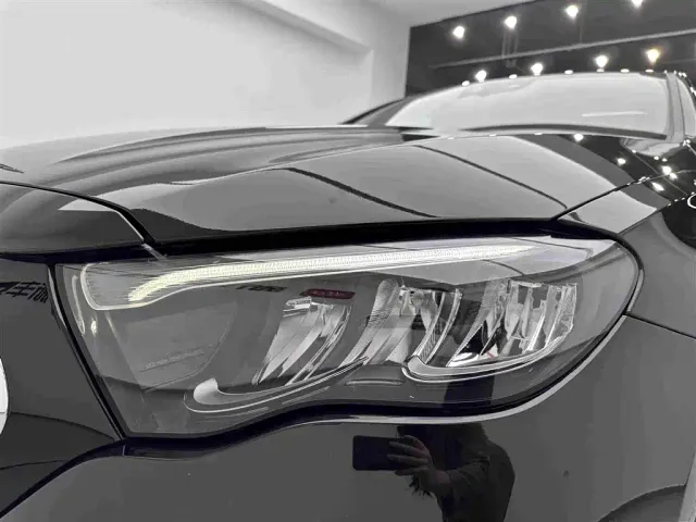 Mercedes-Benz E-Class — Фото автомобиля 27
