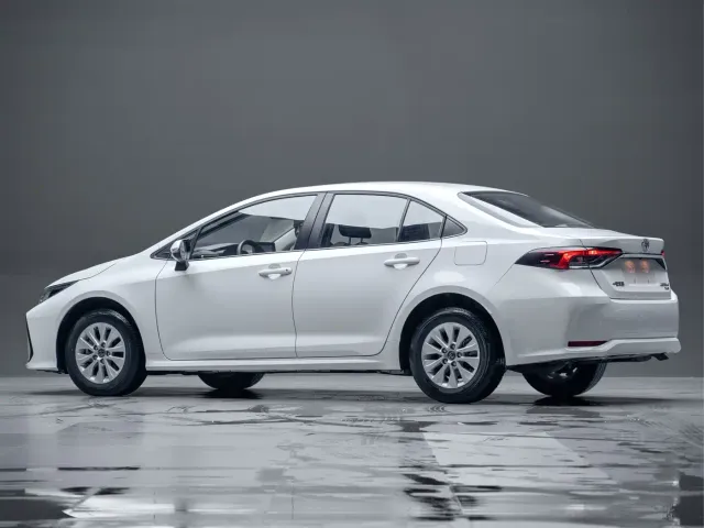 Toyota Corolla — Фото автомобиля 8