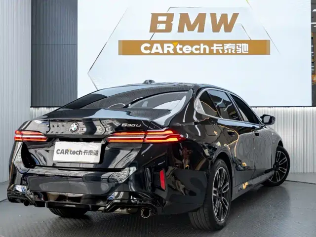 BMW 5 Series — Фото автомобиля 7