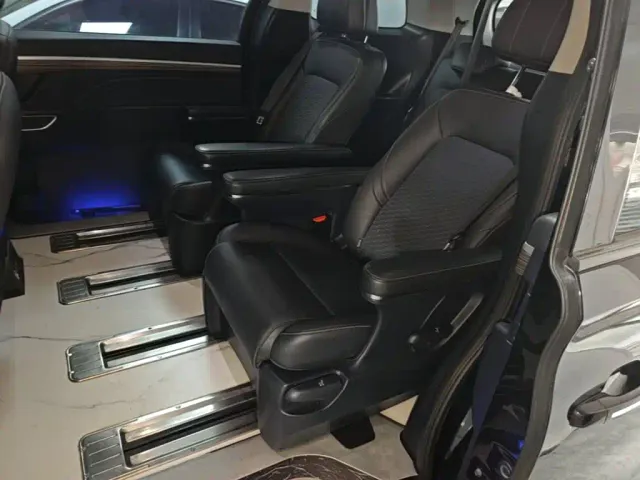 GAC Trumpchi M8 — Фото автомобиля 16